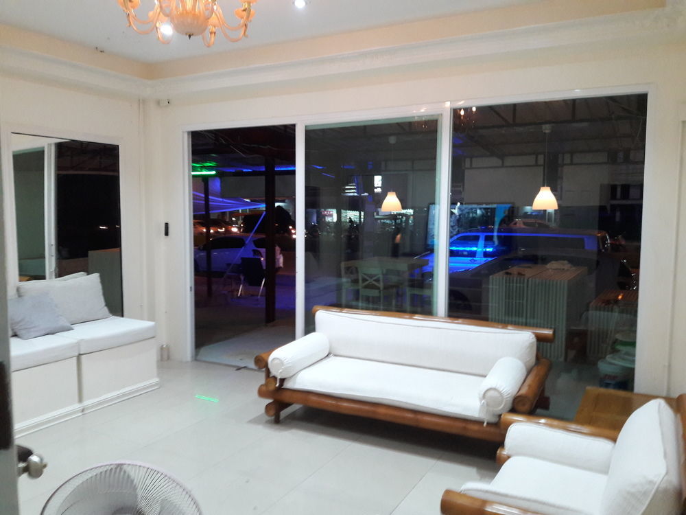 تالانغ Oyo 1117 Phuket Airport Suites المظهر الخارجي الصورة